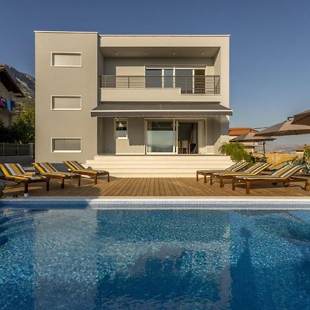 Family Friendly Apartments With A Swimming Pool Kastel Kambelovac, Kastela - 18117 Exteriör bild